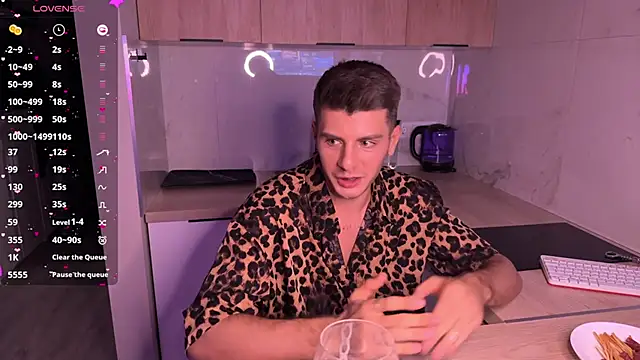 Snapshot of Walt_Enjoy chatting on 11/22/25, 05:34 Walt Enjoy online show from 11/22/25, 05:34