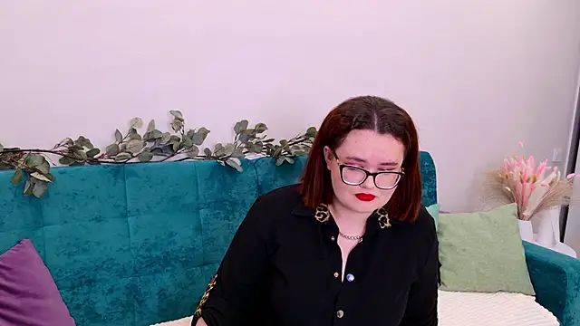Snapshot of Jessica_Joy chatting on 12/13/24, 11:17 Jessica Joy online show from 12/13/24, 11:17