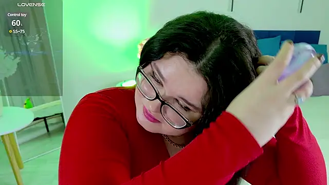 Snapshot of Jessica_Joy chatting on 02/07/25, 02:40 Jessica Joy online show from 02/07/25, 02:40