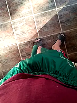 Snapshot of paubabando_ chatting on 12/16/25, 09:25 paubabando online show from 12/16/25, 09:25