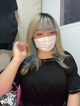 Snapshot of YUNA-yuna chatting on 12/26/24, 11:21 YUNA-yuna online show from 12/26/24, 11:21