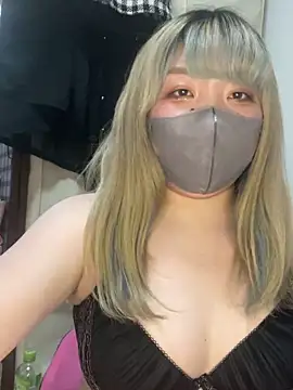 Snapshot of YUNA-yuna chatting on 01/10/25, 05:56 YUNA-yuna online show from 01/10/25, 05:56