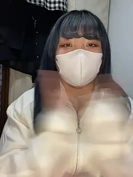 Snapshot of YUNA-yuna chatting on 01/24/25, 03:34 YUNA-yuna online show from 01/24/25, 03:34
