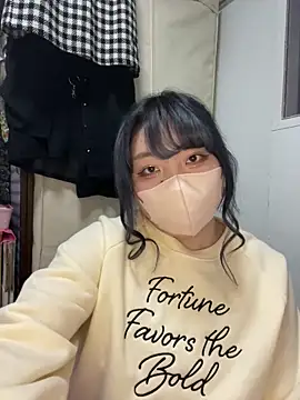 Snapshot of YUNA-yuna chatting on 01/29/25, 03:37 YUNA-yuna online show from 01/29/25, 03:37