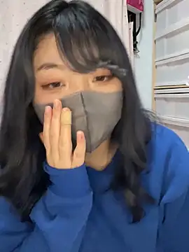 Snapshot of YUNA-yuna chatting on 02/01/25, 06:51 YUNA-yuna online show from 02/01/25, 06:51