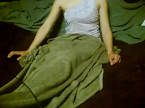 Snapshot of fuckingcoupl chatting on 01/25/25, 04:13 fuckingcoupl online show from 01/25/25, 04:13