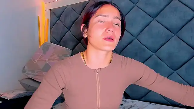 Nellyhills online show from 02/19/25, 09:58