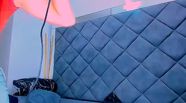 Nellyhills online show from 03/14/25, 01:35