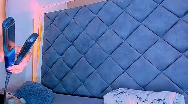 Nellyhills online show from 03/16/25, 02:33