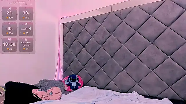 Nellyhills online show from 11/29/25, 04:21