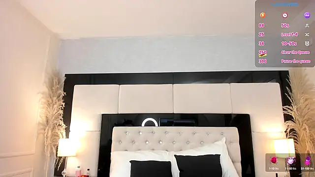 CarlaRossi  online show from 10/07/25, 07:44