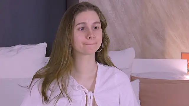 EllieHayes online show from 03/14/26, 08:58