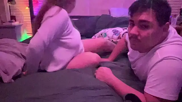 Snapshot of wesandemma chatting on 12/18/24, 01:59 wesandemma online show from 12/18/24, 01:59