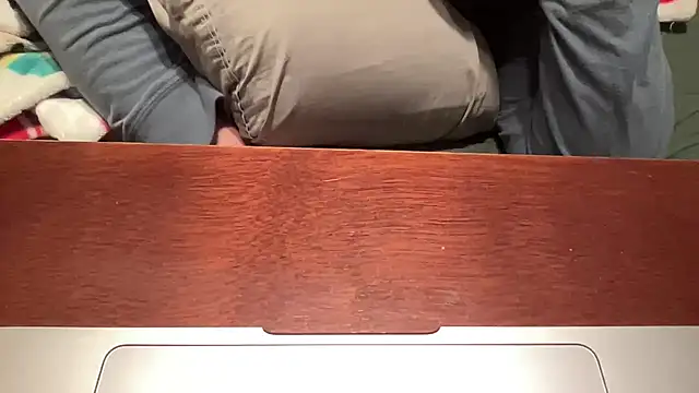 Snapshot of wesandemma chatting on 12/20/24, 01:47 wesandemma online show from 12/20/24, 01:47