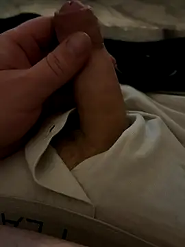 Snapshot of EhemannTotti chatting on 12/02/25, 12:38 EhemannTotti online show from 12/02/25, 12:38