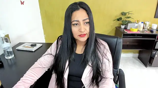 Snapshot of Adele_Sweett chatting on 02/05/25, 01:22 Adele Sweett online show from 02/05/25, 01:22