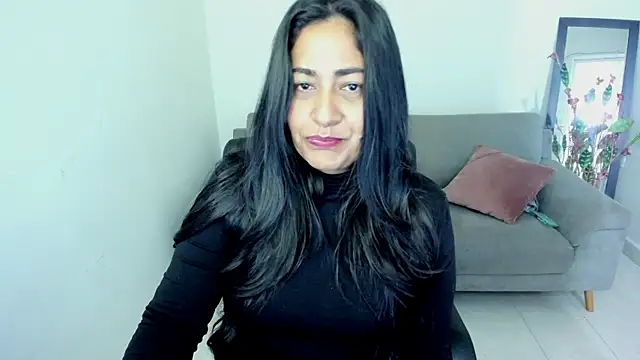 Snapshot of Adele_Sweett chatting on 11/21/25, 10:47 Adele Sweett online show from 11/21/25, 10:47