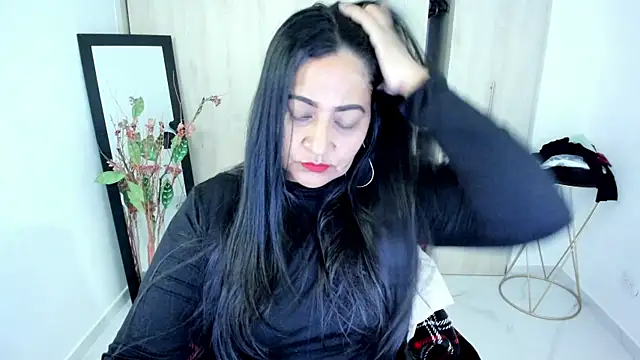 Snapshot of Adele_Sweett chatting on 05/12/26, 10:45 Adele Sweett online show from 05/12/26, 10:45