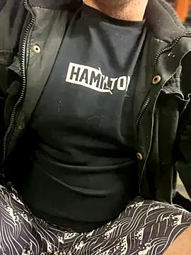 Snapshot of FrankJake99 chatting on 10/16/25, 11:17 FrankJake99 online show from 10/16/25, 11:17