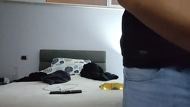 Snapshot of fnatic2806 chatting on 10/30/25, 12:56 fnatic2806 online show from 10/30/25, 12:56