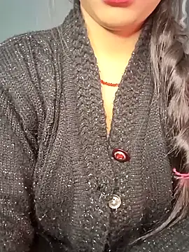 Snapshot of Sexy_Noorha chatting on 12/18/24, 03:00 Sexy Noorha online show from 12/18/24, 03:00