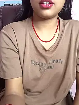 Snapshot of Sexy_Noorha chatting on 12/24/24, 02:54 Sexy Noorha online show from 12/24/24, 02:54