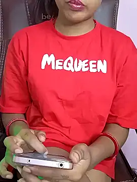 Snapshot of Sexy_Noorha chatting on 12/25/24, 09:56 Sexy Noorha online show from 12/25/24, 09:56