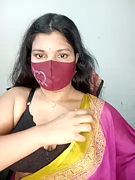 Snapshot of Hot-Angel_ chatting on 01/08/25, 10:06 Hot-Angel online show from 01/08/25, 10:06