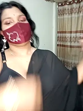 Snapshot of Hot-Angel_ chatting on 01/14/25, 12:11 Hot-Angel online show from 01/14/25, 12:11