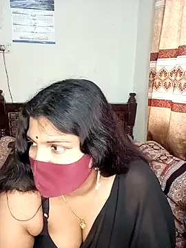 Snapshot of Hot-Angel_ chatting on 01/14/25, 03:11 Hot-Angel online show from 01/14/25, 03:11