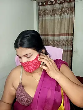 Snapshot of Hot-Angel_ chatting on 02/08/25, 01:43 Hot-Angel online show from 02/08/25, 01:43