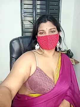 Snapshot of Hot-Angel_ chatting on 03/22/25, 10:04 Hot-Angel online show from 03/22/25, 10:04