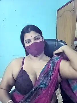 Snapshot of Hot-Angel_ chatting on 09/27/25, 11:10 Hot-Angel online show from 09/27/25, 11:10