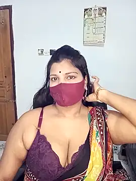 Snapshot of Hot-Angel_ chatting on 10/06/25, 03:53 Hot-Angel online show from 10/06/25, 03:53