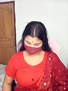 Snapshot of Hot-Angel_ chatting on 10/17/25, 05:04 Hot-Angel online show from 10/17/25, 05:04