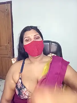 Snapshot of Hot-Angel_ chatting on 10/23/25, 05:12 Hot-Angel online show from 10/23/25, 05:12