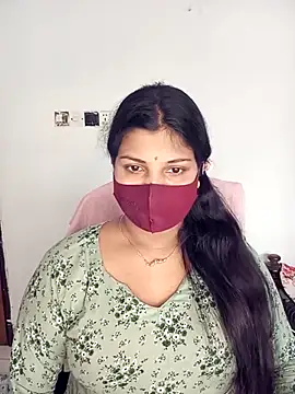 Snapshot of Hot-Angel_ chatting on 11/05/25, 04:23 Hot-Angel online show from 11/05/25, 04:23