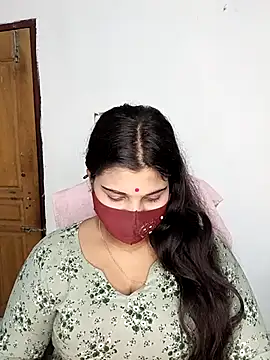 Snapshot of Hot-Angel_ chatting on 12/23/25, 01:14 Hot-Angel online show from 12/23/25, 01:14