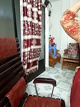 Hot-Angel  online show from 04/15/26, 11:27