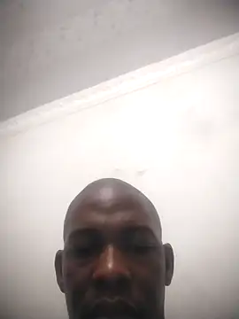 Snapshot of zuludog chatting on 05/18/26, 04:07 zuludog online show from 05/18/26, 04:07