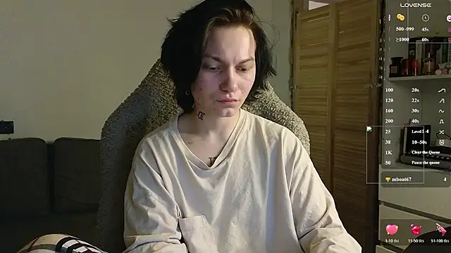 esajukyy online show from 02/24/26, 03:21