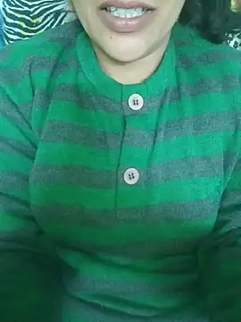 Snapshot of RupaSharma chatting on 12/21/24, 04:57 RupaSharma online show from 12/21/24, 04:57