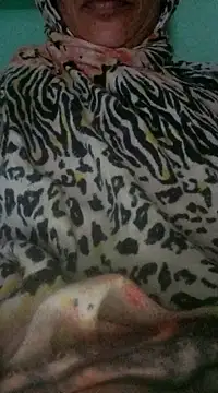 Snapshot of RupaSharma chatting on 12/23/24, 05:39 RupaSharma online show from 12/23/24, 05:39