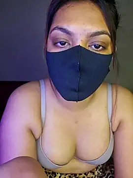 Olivia3 online show from 11/28/25, 07:27