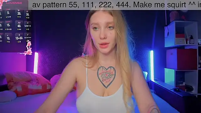 AliceMilman online show from 03/08/25, 01:14