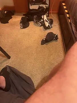 Snapshot of naughtyukcouple chatting on 03/18/25, 01:53 naughtyukcouple online show from 03/18/25, 01:53