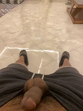 Lahcene online show from 12/20/25, 09:33