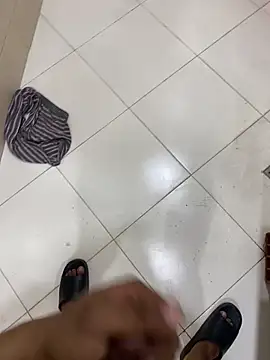 Lahcene online show from 02/11/26, 02:44