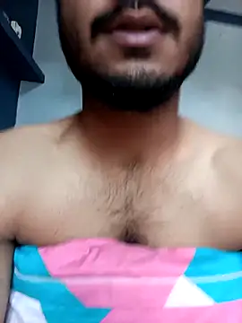 Snapshot of jaiwrld0 chatting on 12/18/25, 08:31 jaiwrld0 online show from 12/18/25, 08:31