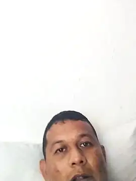 Snapshot of Feli230990 chatting on 03/07/25, 11:05 Feli230990 online show from 03/07/25, 11:05